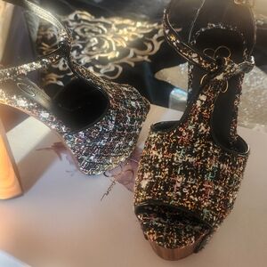 Jessica Simpson Black Multicolor Platform Heels